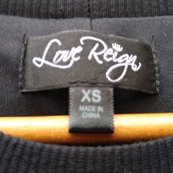 Love Reign dress striped sleeves - Picture 3 of 3